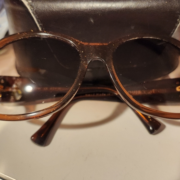LOUIS VUITTON Brown Speckling Acetate Frame Ursula Sunglasses - Picture 3 of 7